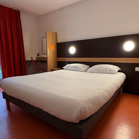 B&B Hotel Lisieux Parc Des Expositions מראה חיצוני תמונה