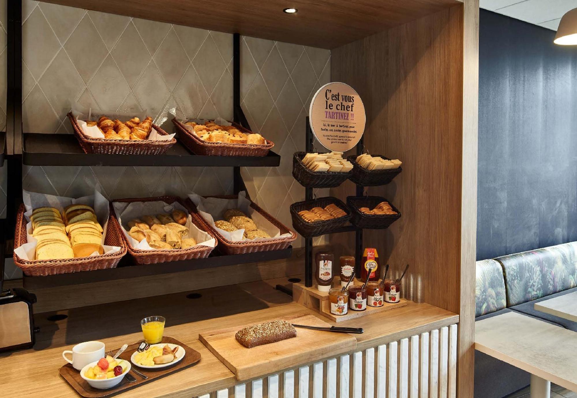B&B Hotel Lisieux Parc Des Expositions מראה חיצוני תמונה