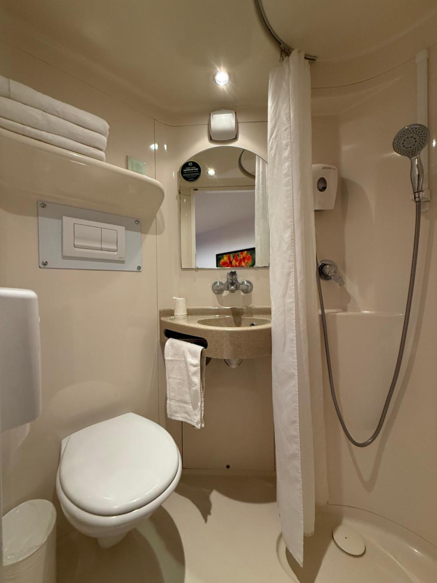 B&B Hotel Lisieux Parc Des Expositions מראה חיצוני תמונה