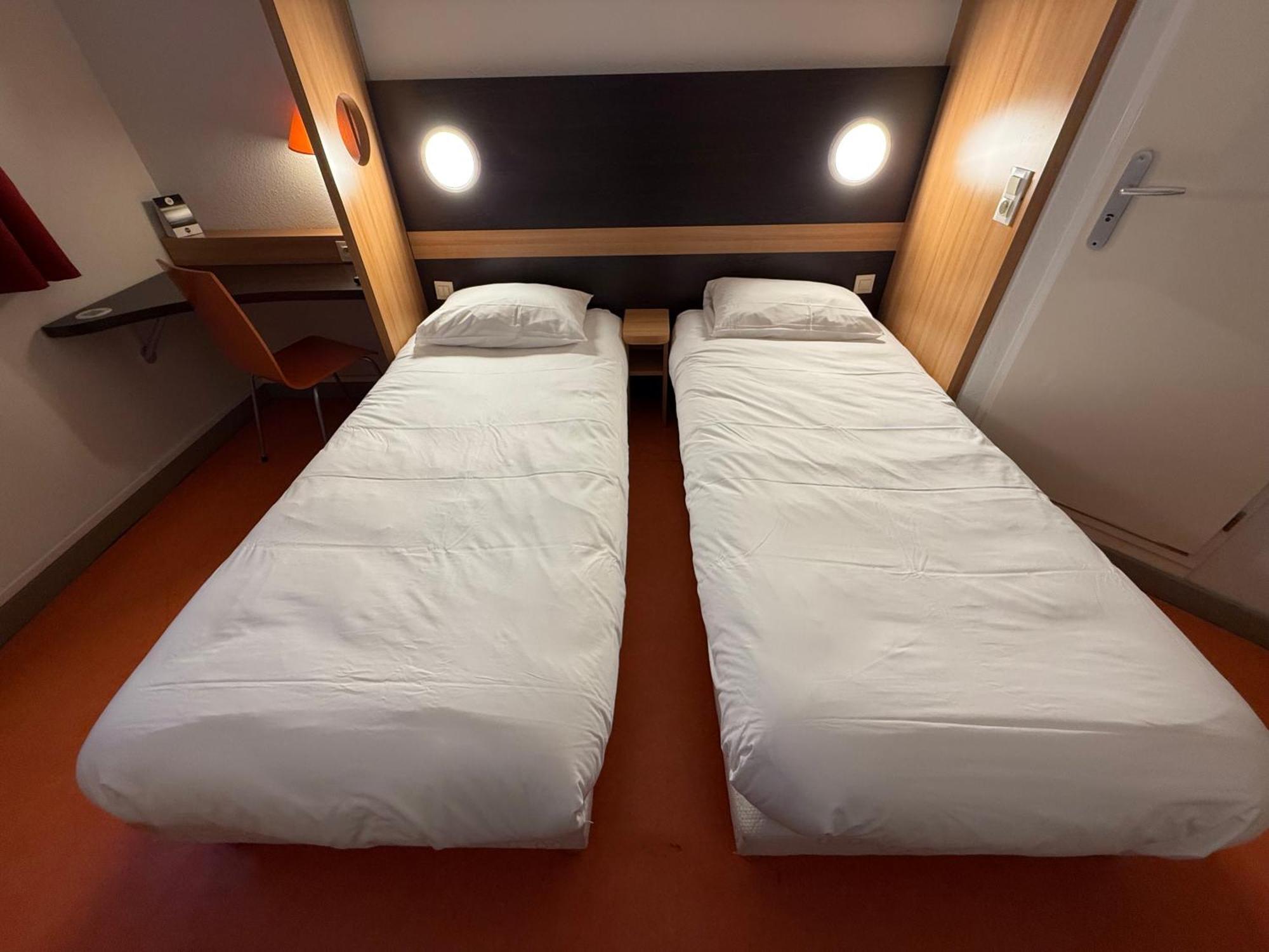 B&B Hotel Lisieux Parc Des Expositions מראה חיצוני תמונה