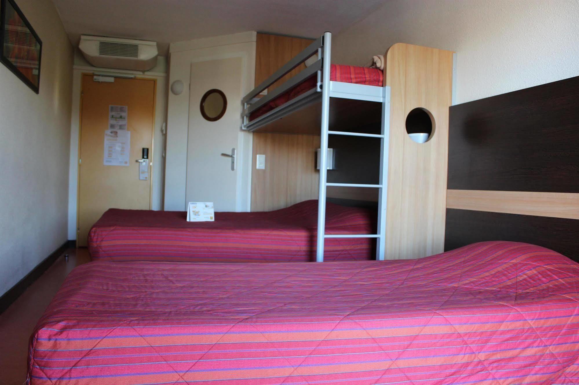 B&B Hotel Lisieux Parc Des Expositions מראה חיצוני תמונה